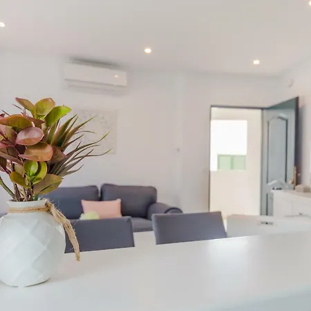 Avenida De La Playa Apartman *
